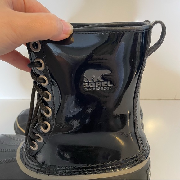 Sorel Dahlia Patent Leather Lace Up Waterproof Rain Boots 7 rain boot duck boot - Picture 4 of 13
